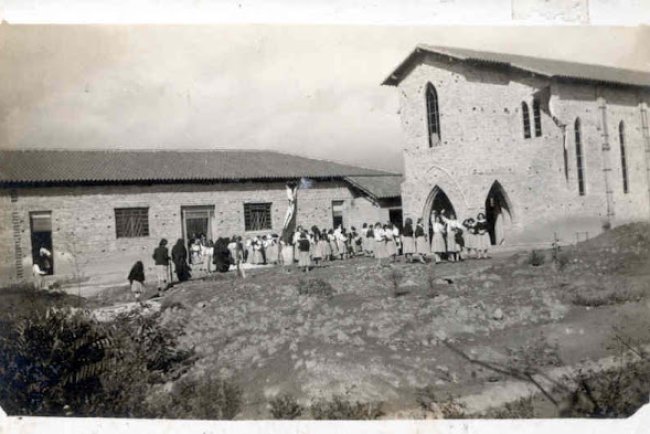 Encontro de jovens da Juventude Operária Católica em Mauá na década de 1940