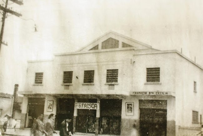 Conheça a programação do Cine Santa Cecília 1954