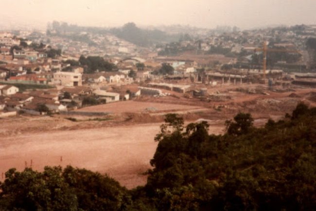 Construção do SESI Jardim Zaíra em 1980