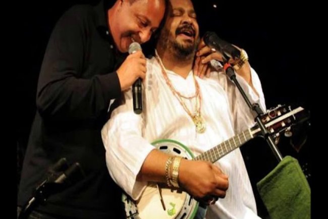 28/05/02 - Arlindo Cruz e Sombrinha abrem série de shows da Festa Junina de Mauá