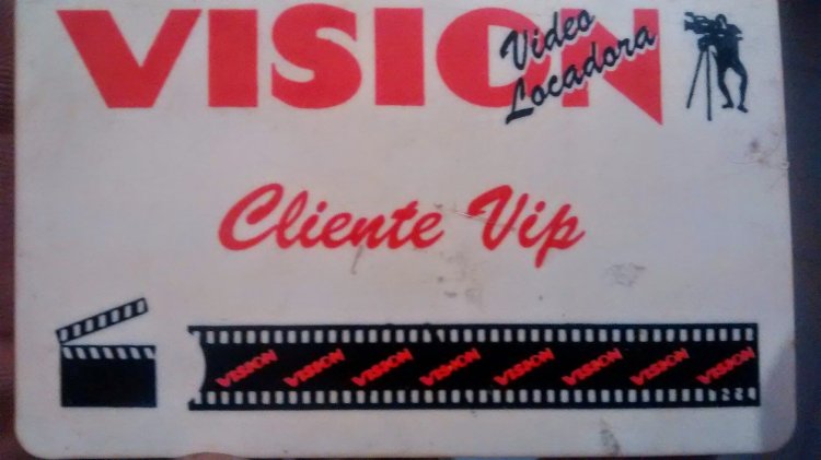 Cartão de sócio Locadora Vision dos tempos do VHS!