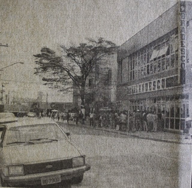 Fachada do Bradesco do Centro de Mauá em 1987