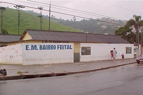 Escola Municipal do Bairro Feital, foto de 2002