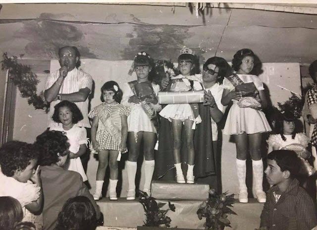 Festa da primavera no salão da igreja do Vila Vitoria 74/75