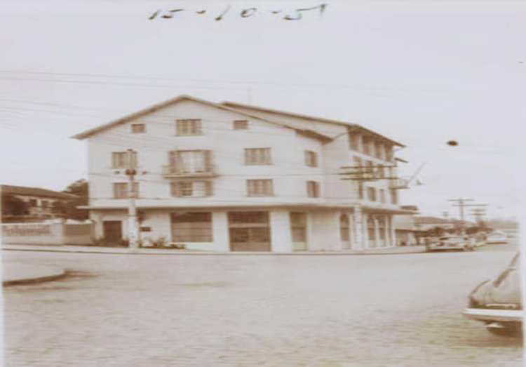 Antigo Hotel Cavalo Branco em Santo André