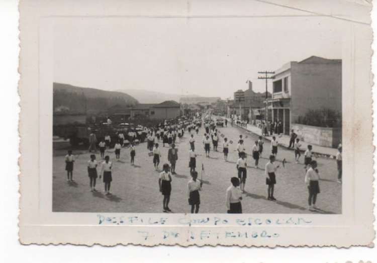 Região da Praça Primeiro de Maio em Mauá (Comparativo)