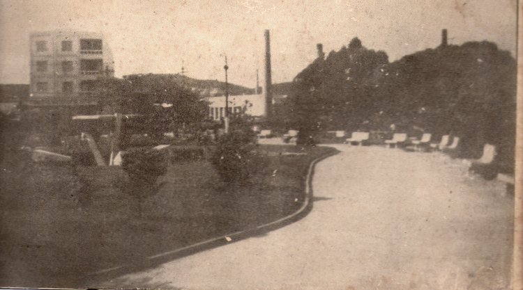 A Praça 22 de Novembro na Década de 1950: Um Marco da Emancipação de Mauá