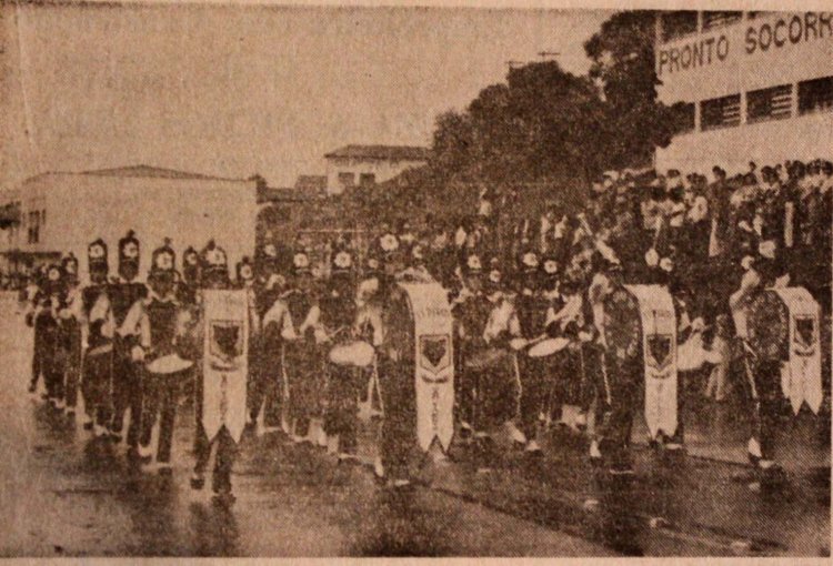 Sob a Chuva, o Entusiasmo Mauaense, 1976