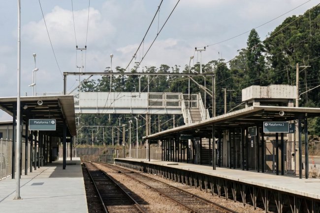Estação Guapituba: Da “Ingleza” ao Jardim que Virou Referência na CPTM