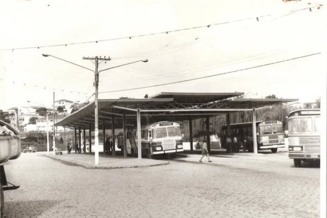 O antigo terminal de ônibus de Mauá na década de 1970