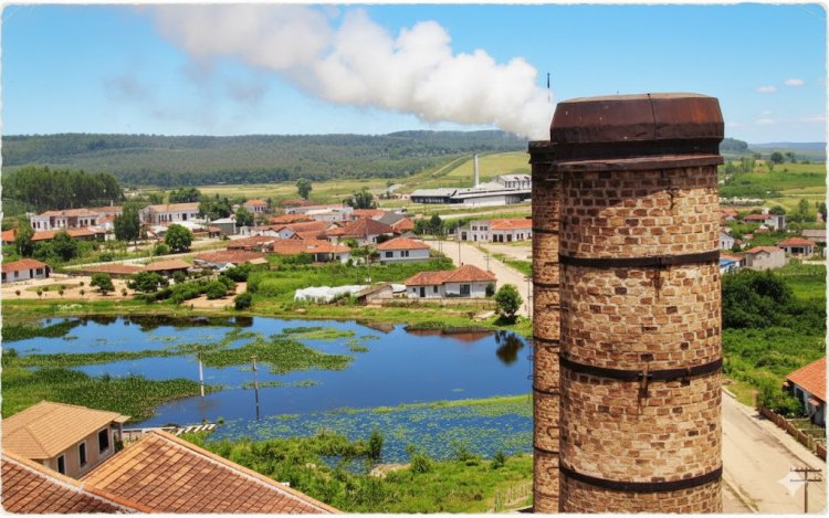 Chaminé da Porcelana Mauá na década de 1940