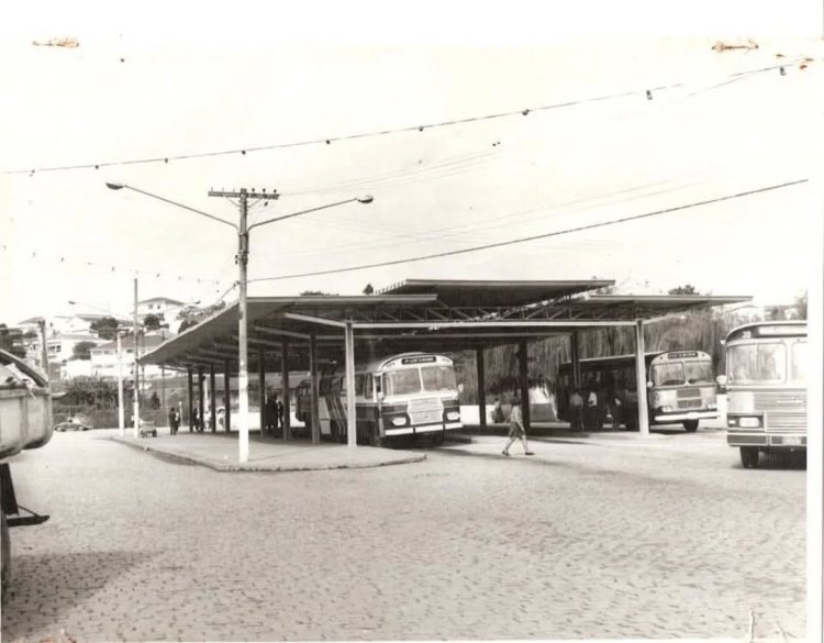O antigo terminal de ônibus de Mauá na década de 1970