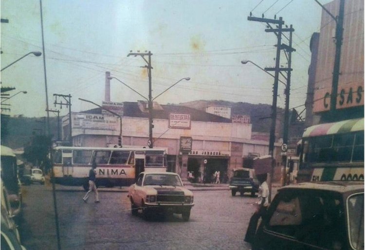 Centro de Mauá nos anos 1970: o tempo, o comércio e o trânsito de outra época